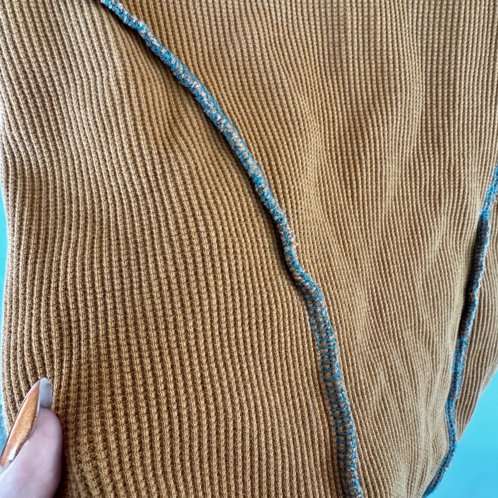 Urban Outfitters Rust Ribbed Knit Top - Picture 2 of 6
